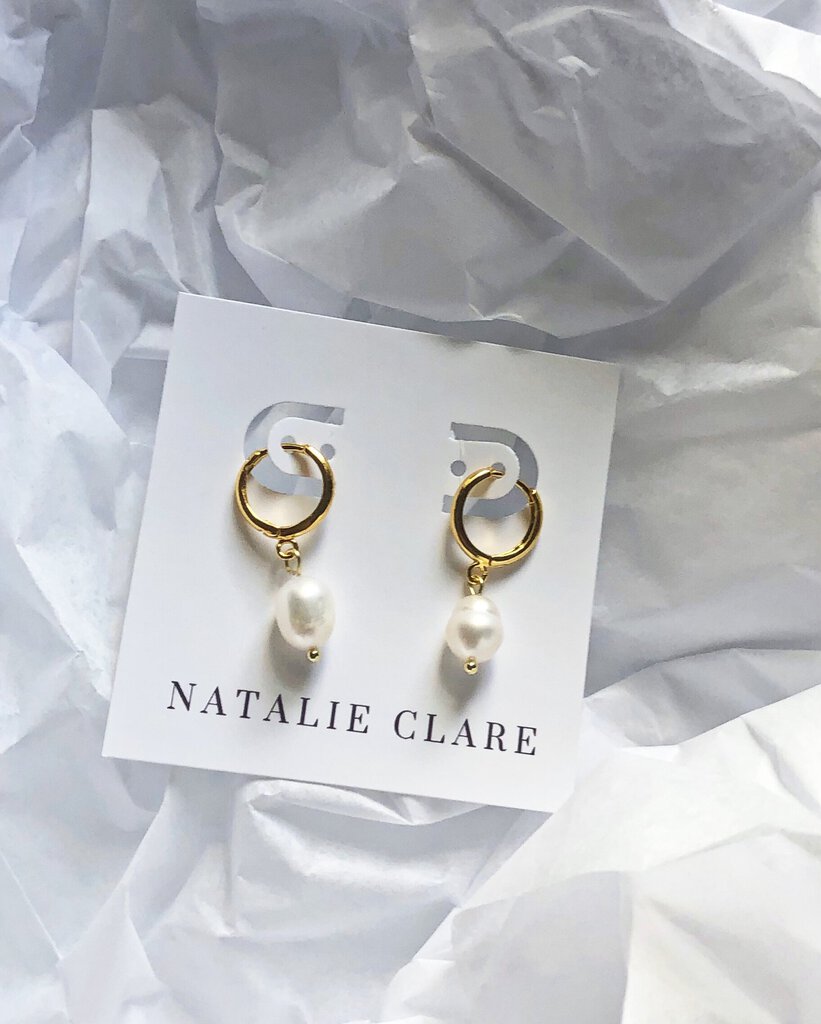 HUGGIE PEARL EARRINGS