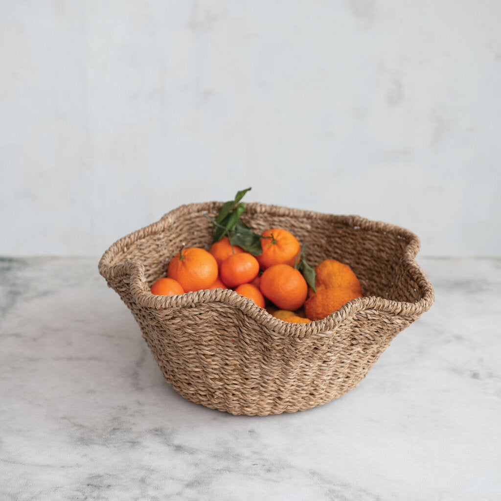 WOVEN BANKUAN & RATTAN RUFFLED BASKET
