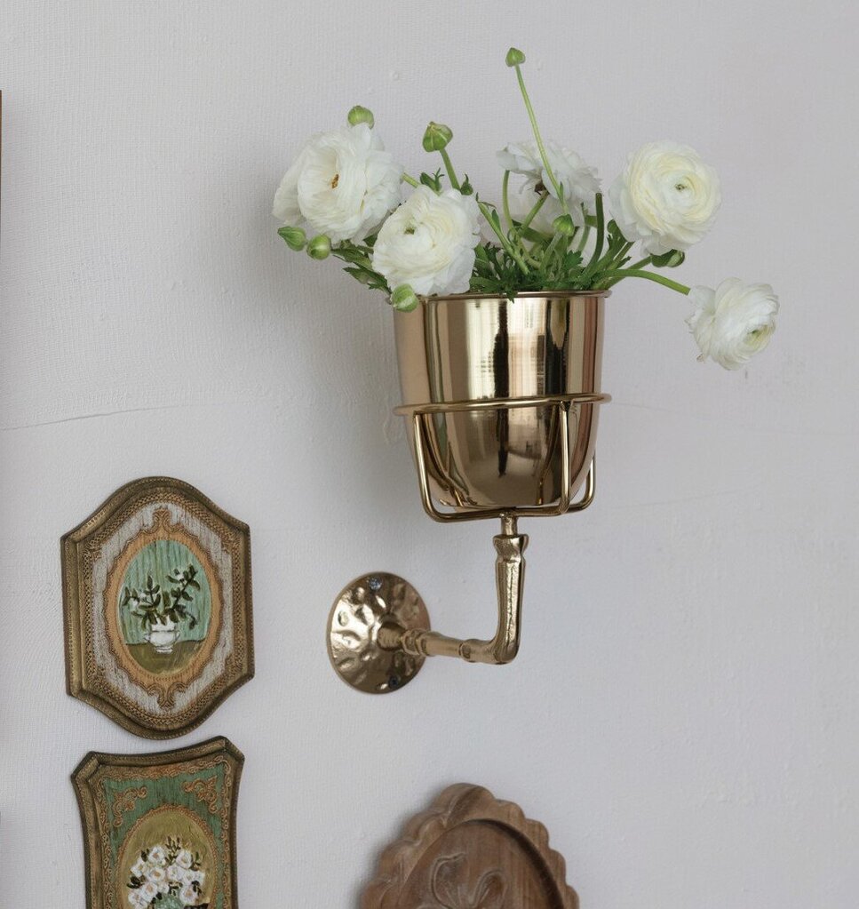 GOLD FINISH WALL BRACKET