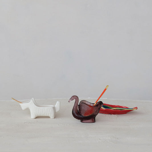 STONEWARE WHITE SCOTTIE DISH