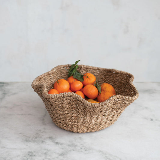 WOVEN BANKUAN & RATTAN RUFFLED BASKET